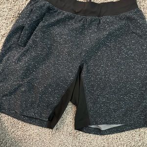 Lululemon 7 inch gym shorts